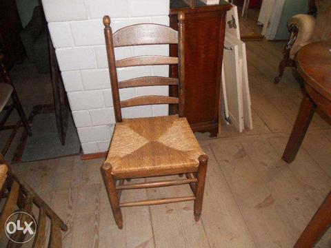 Stare krzesla
