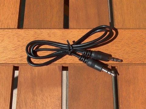 Kabel audio AUX mini JACK 3,5m wtyk męski -> wtyk męski 57cm