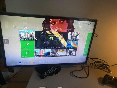 Xbox 360 (250GB) + Tv Samsung 32 cale + 12 gier + 2 Pady