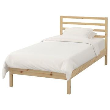 Sprzedam rama łóżka Tarva IKEA 90x200 w bardzo dobrym stanie