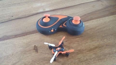 Dron - zabawka
