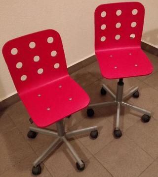 Oddam dwa krzesła obrotowe Ikea