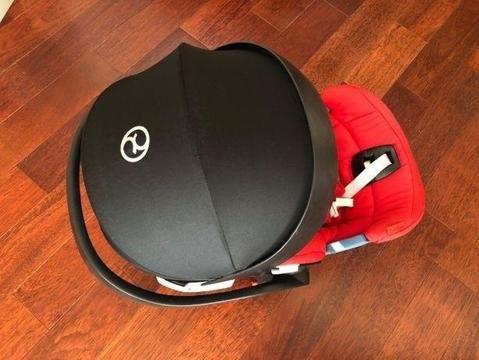fotelik marki CYBEX ATON 4