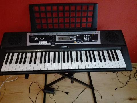 Sprzedam keybord Yamaha YPT-210