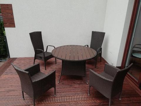 komplet stół+4 krzesła+gratis poduszki