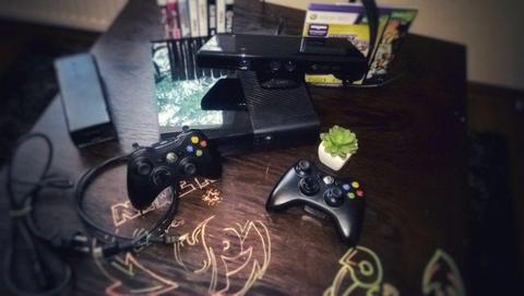 OKAZJA !!! Xbox 360 + 3 gry gratis !!! Akcesoria w zestawie !!!