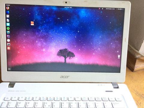 Laptop Acer v3-371 Intel i5 SSD 16GB RAM