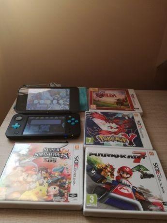Nintendo 2DS XL + 4 gry