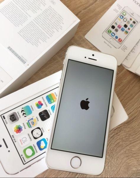 ++ OKAZJA ZADBANY iPhone 5s 16GB Silver - Komplet za GROSZE ++