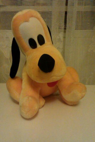 Pies Pluto Disney
