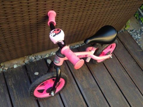 rowerek biegowy różowy