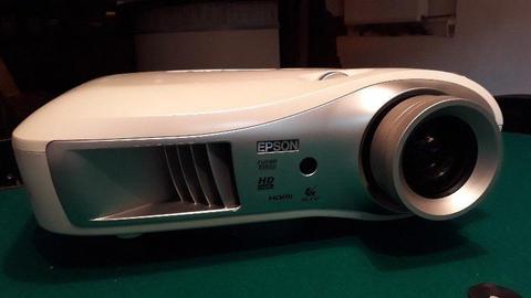 Projektor EPSON EMP-TW980 + Ekran 100
