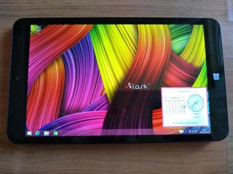 Tablet z Windowsem stan bdb + klawiatura