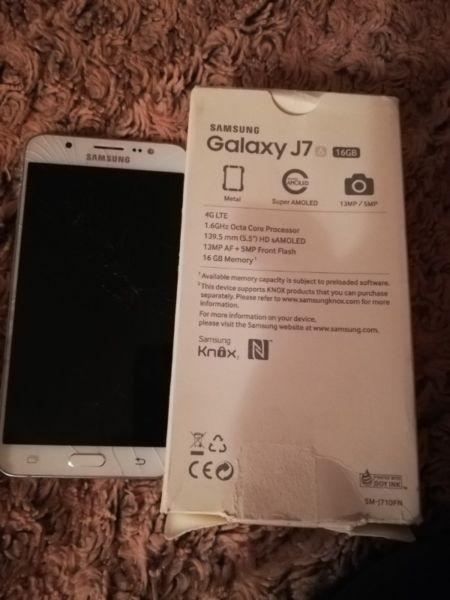 Samsung Galaxy j7