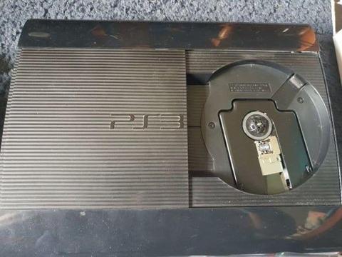 PS3 Super Slim 500GB + 2 Kontrolery+ PS Move
