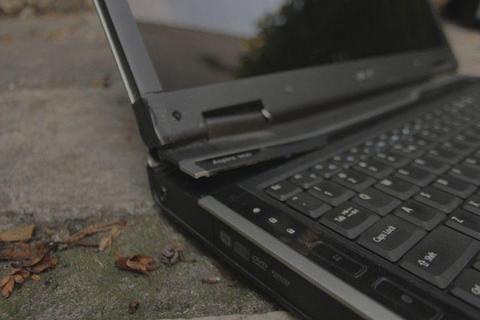 Laptop Acer na czesci stan nieznany brak okablowania okazja pc komputer note book