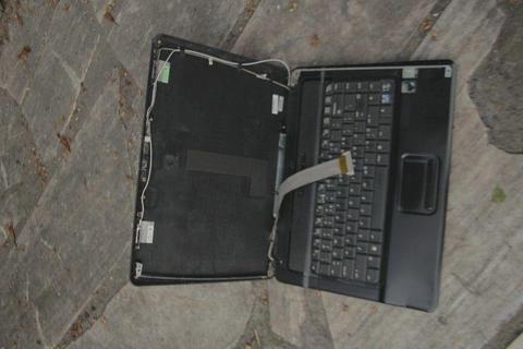Laptop Compaq na czesci bez matrycy tanio okazja pc komputer poznan
