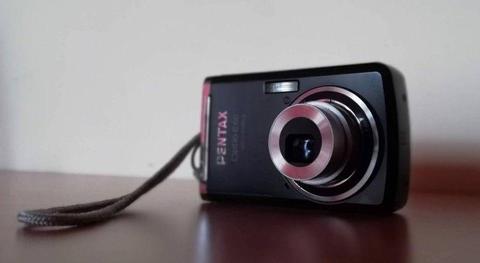 Znakomity fotograficzny aparat kieszonkowy marki Pentax Optio E60