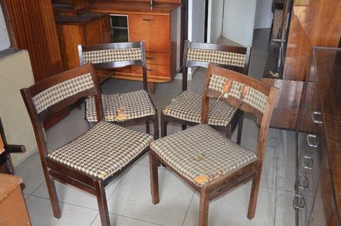 4 Krzesła tapicerowane, Krzesła PRL, fotele PRL, meble PRL, komoda PRL
