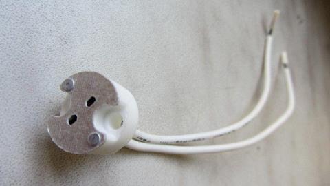 Oprawki do halogenów G 6,35