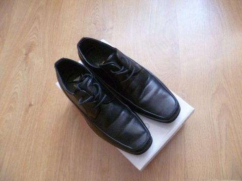 Komunijne buty czarne chłopięce 34