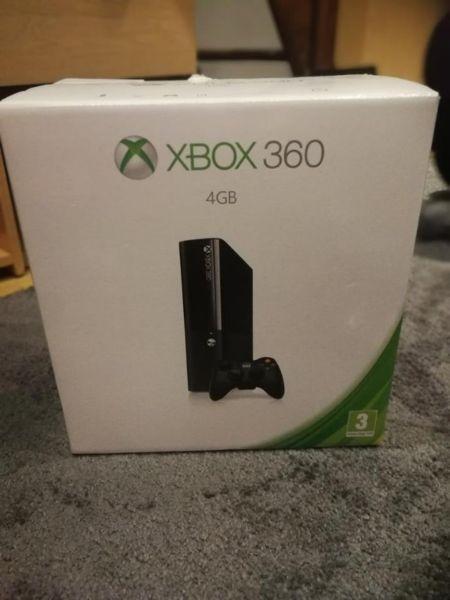 Xbox 360 kinect 4gb + pad + 8 gier