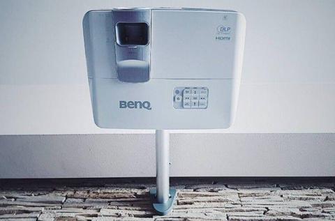 Projektor BENQ W1070 (3d, 1080p)