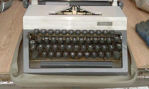 maszyna do pisania erika