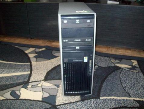 Komputer stacjonarny HP xw 4300 Workstation