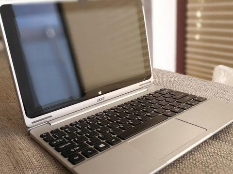 Laptop tablet 2w1 Acer Switch 10 sprawny