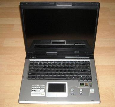 Tanio Sprawny Laptop Asus 15,4