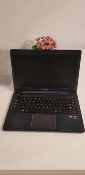 Laptop Samsung NP530U4E X04PL I5 Radeon HD 8750 SSD 14