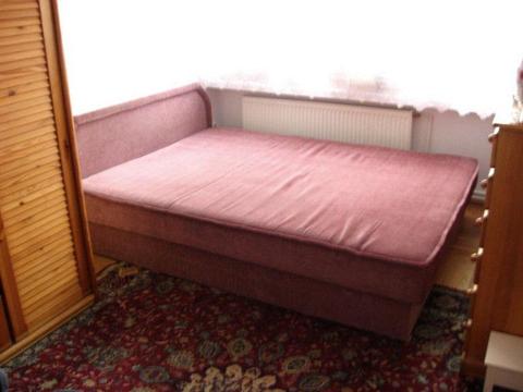 Łóżko Tapicerowane Tapczan 210 x 160 Pojemnik na Pościel