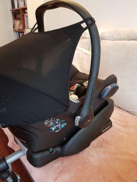 Fotelik MaxiCosi Cabriofix + Baza + Gratisy