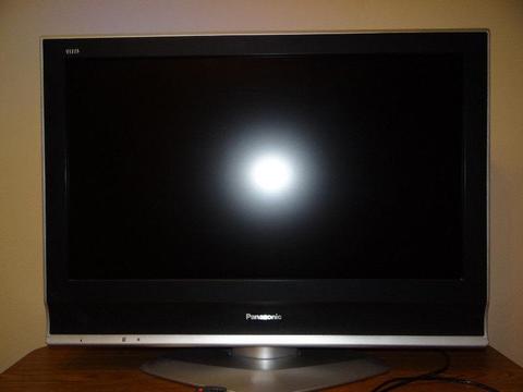 Telewizor LCD Panasonic Viera 32 cale model TX-32LX70P