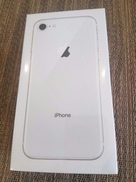 Sprzedam NOWY iPhone 8 64gb srebrny silver GWARANCJA