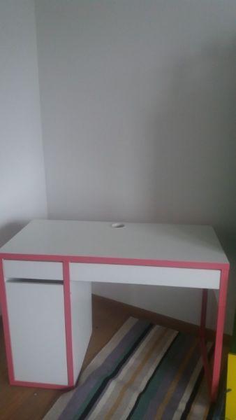 Biurko dla dziewczynki! MICKE IKEA! UŻYWANE!