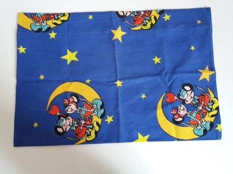 Poszwa na większą poduszkę z myszką Mickey i Minnie 56,5 , 39 cm