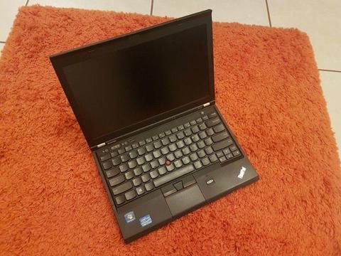 Laptop LENOVO ThinkPad X230 / i5-3230M / 8 GB RAM / podświetlana klawiatura