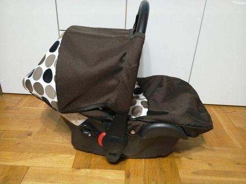 Fotelik nosidełko samochodowe