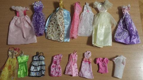 Ubranka i buty dla Barbie