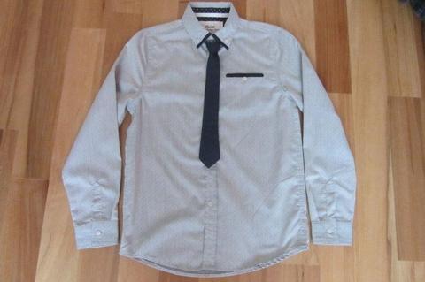 Rebel, elegancka koszula z granatowym krawatem,idealny,r.152
