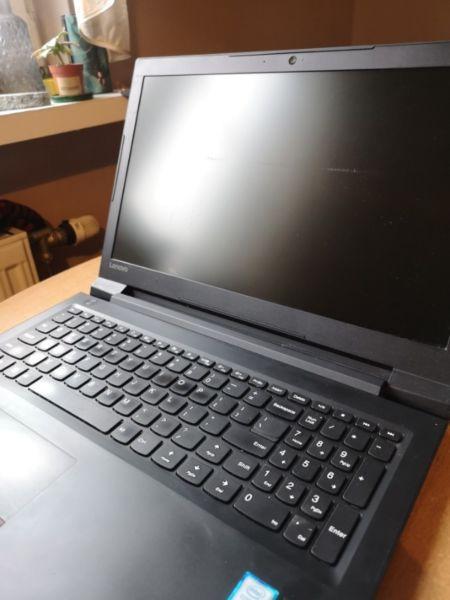Laptop Lenovo V310, procesor i5 7200U, 8GB RAM, dysk SSD 128 + 1000 Win 10 FHD