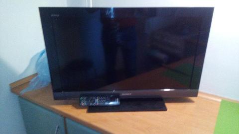 Telewizor Sony Bravia 32 cale w stanie idealnym