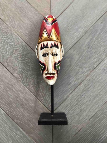 egzotyczna maska ozdobna