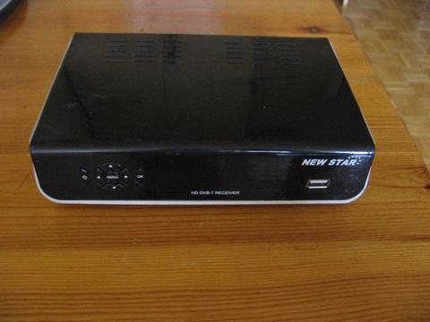 Tuner DVB-T HD, NEW STAR 205, w komplecie z oryginalnym pilotem