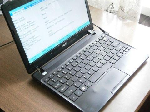 Laptop Acer One 725