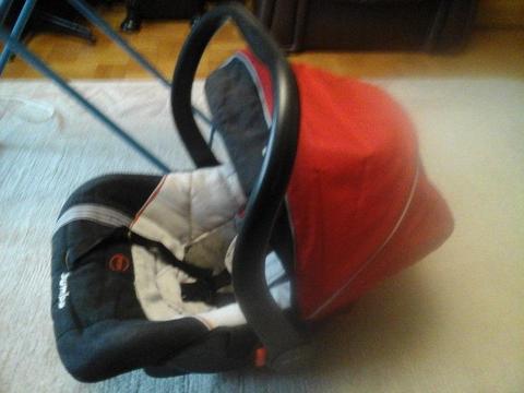 fotelik samochodowy DUMBO do 13 kg