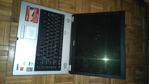 Laptop Toshiba Satellite A85