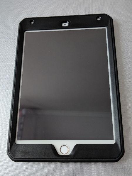 Apple iPad 4 gen.Mini,Wi-Fi + Cellular, 16GB, Military Case!